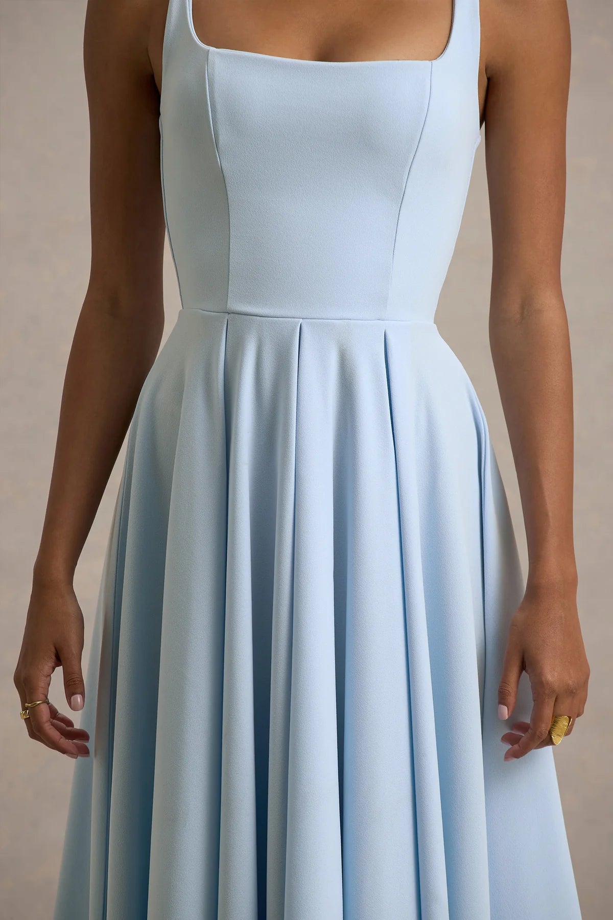 The Luma Midi- Ice Blue